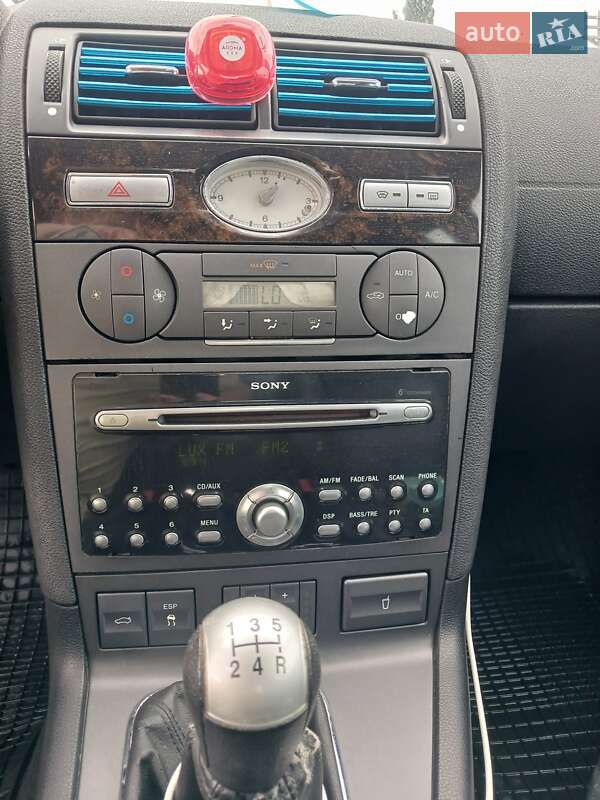 Седан Ford Mondeo 2007 в Белозерке