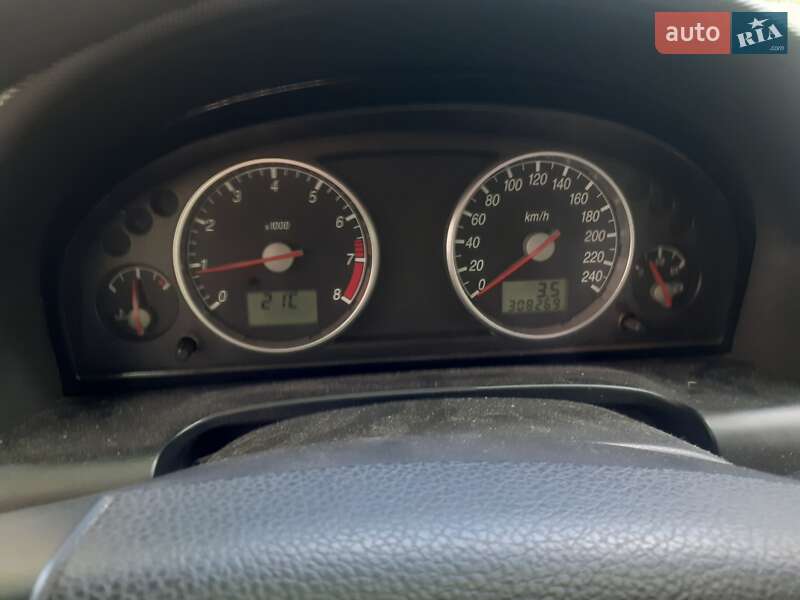 Седан Ford Mondeo 2003 в Києві