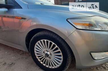 Ліфтбек Ford Mondeo 2010 в Первомайську