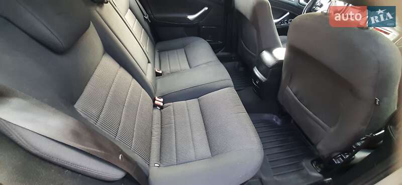 Лифтбек Ford Mondeo 2010 в Первомайске