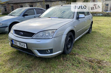 Лифтбек Ford Mondeo 2004 в Межгорье