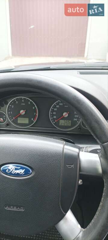 Седан Ford Mondeo 2006 в Новоукраинке