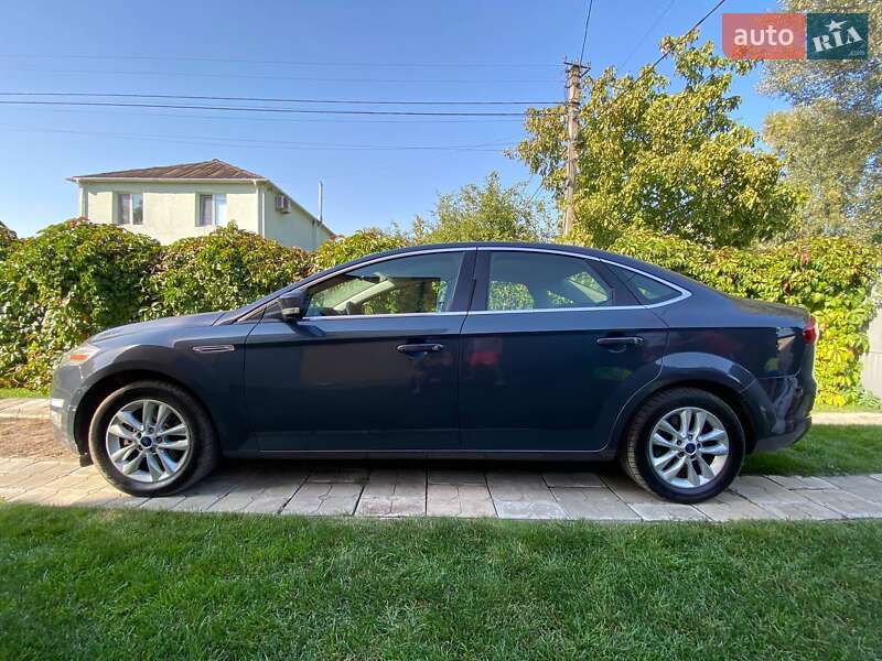 Седан Ford Mondeo 2013 в Києві