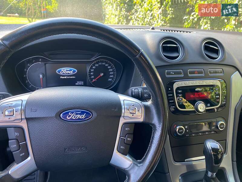 Седан Ford Mondeo 2013 в Києві
