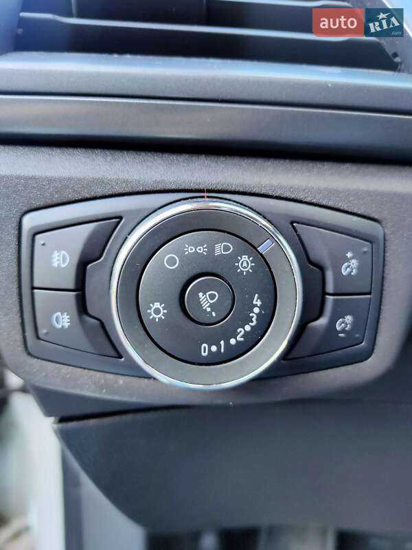 Седан Ford Mondeo 2016 в Киеве