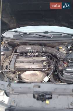Лифтбек Ford Mondeo 1997 в 