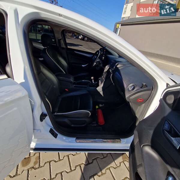Седан Ford Mondeo 2012 в Івано-Франківську
