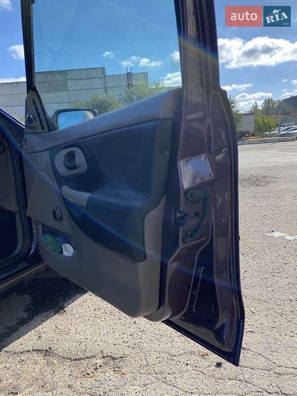 Седан Ford Mondeo 1998 в Николаеве