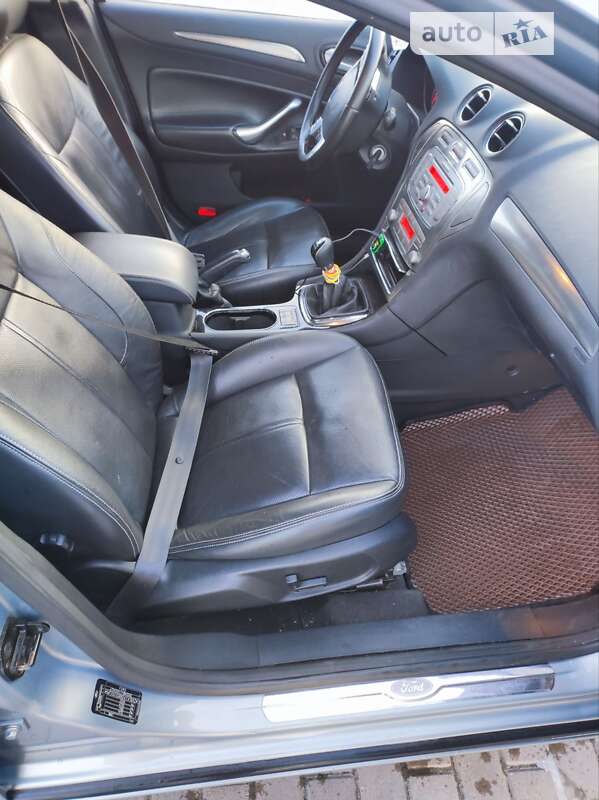 Універсал Ford Mondeo 2010 в Рівному