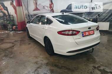 Седан Ford Mondeo 2019 в Львове