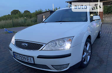 Лифтбек Ford Mondeo 2004 в Бродах