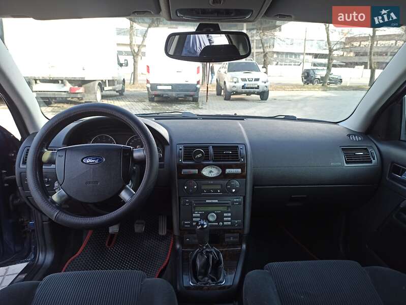 Лифтбек Ford Mondeo 2003 в Днепре