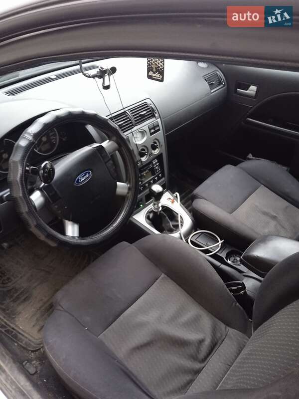 Универсал Ford Mondeo 2001 в Измаиле