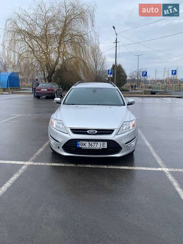 Универсал Ford Mondeo 2011 в Ровно