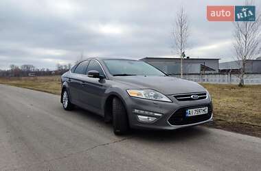 Седан Ford Mondeo 2012 в Березане