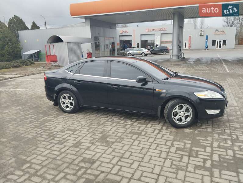 Седан Ford Mondeo 2010 в Золотоноше