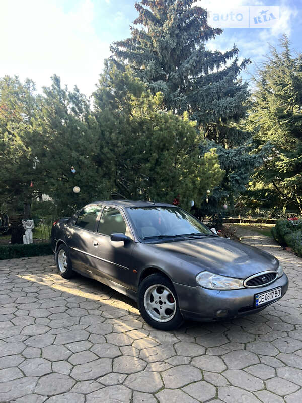 Седан Ford Mondeo 1996 в Одесі