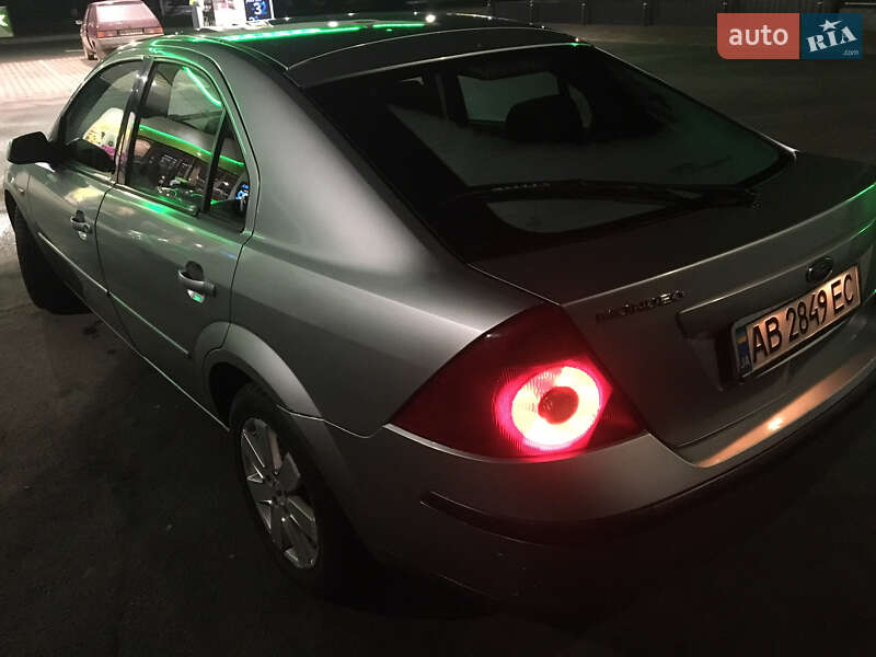 Ліфтбек Ford Mondeo 2002 в Ладижині фото 7 Ліфтбек Ford Mondeo 2002 в Ладижині