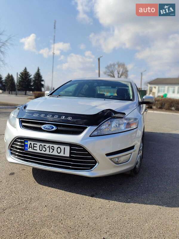 Седан Ford Mondeo 2011 в Днепре