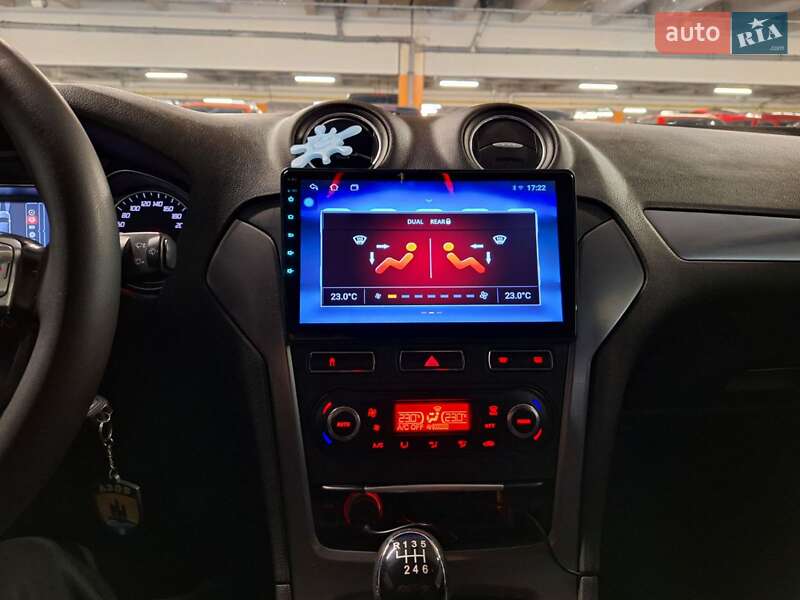 Универсал Ford Mondeo 2011 в Ужгороде