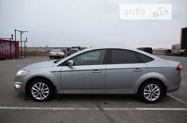 Седан Ford Mondeo 2011 в Києві