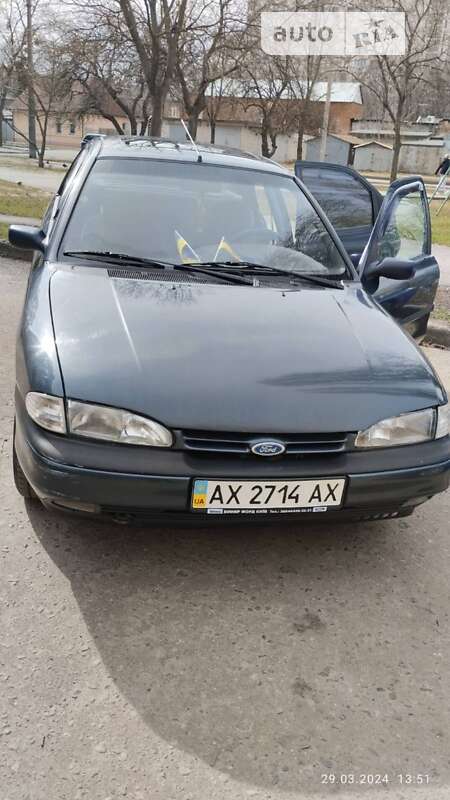 Лифтбек Ford Mondeo 1993 в Ужгороде фото Лифтбек Ford Mondeo 1993 в Ужгороде