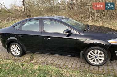 Седан Ford Mondeo 2012 в Львове