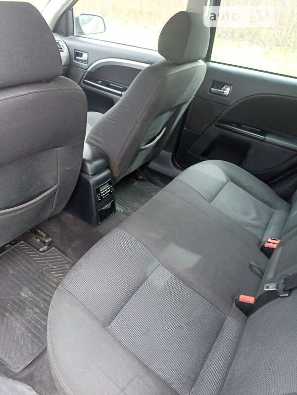 Лифтбек Ford Mondeo 2006 в Краматорске