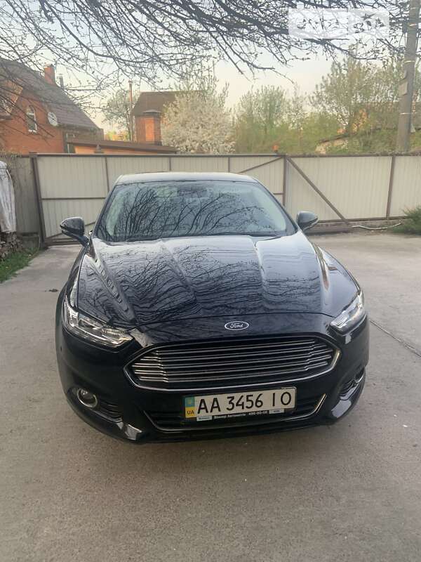 Седан Ford Mondeo 2016 в Киеве