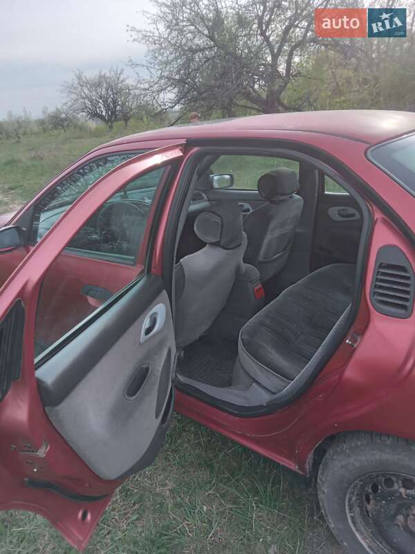 Седан Ford Mondeo 1993 в Деражне фото 8 Седан Ford Mondeo 1993 в Деражне