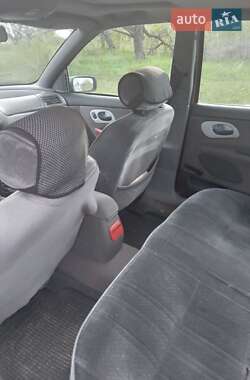 Седан Ford Mondeo 1993 в Деражне