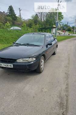 Седан Ford Mondeo 1995 в Львові