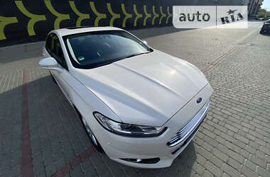 Седан Ford Mondeo 2014 в Ивано-Франковске