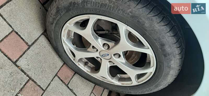 Ліфтбек Ford Mondeo 2013 в Кривому Розі