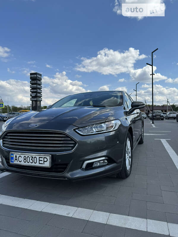 Лифтбек Ford Mondeo 2015 в Луцке