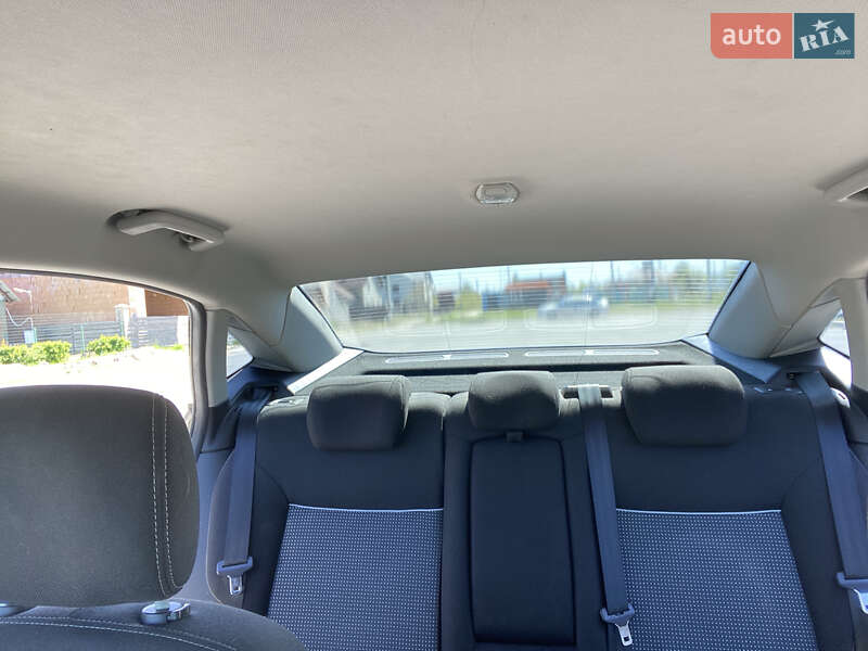 Седан Ford Mondeo 2012 в Буче