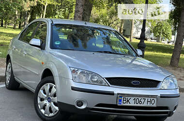 Лифтбек Ford Mondeo 2000 в Николаеве