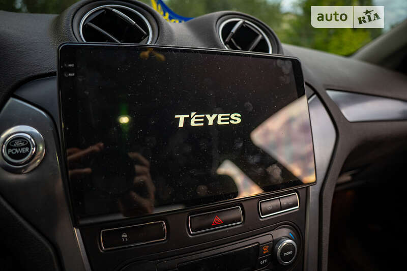 Седан Ford Mondeo 2010 в Киеве