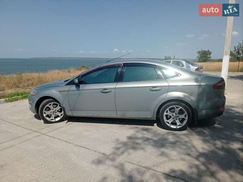 Седан Ford Mondeo 2007 в Овидиополе