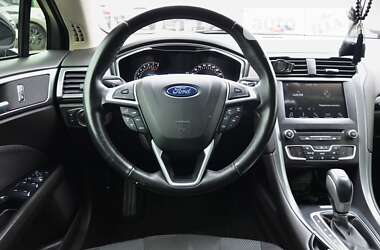 Седан Ford Mondeo 2017 в Киеве