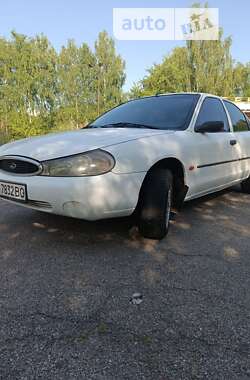 Седан Ford Mondeo 1996 в Корюковке