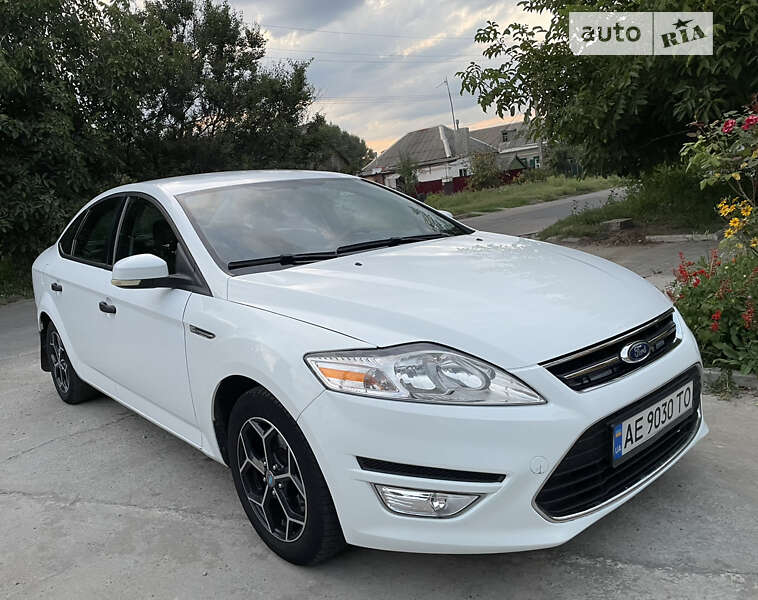 Седан Ford Mondeo 2010 в Дніпрі