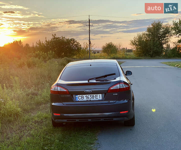 Лифтбек Ford Mondeo 2007 в Киеве