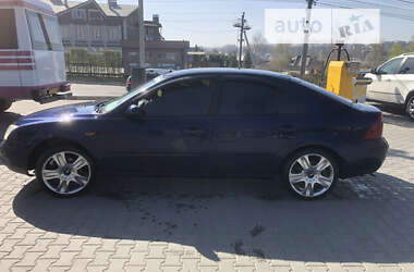 Ліфтбек Ford Mondeo 2001 в Чернівцях