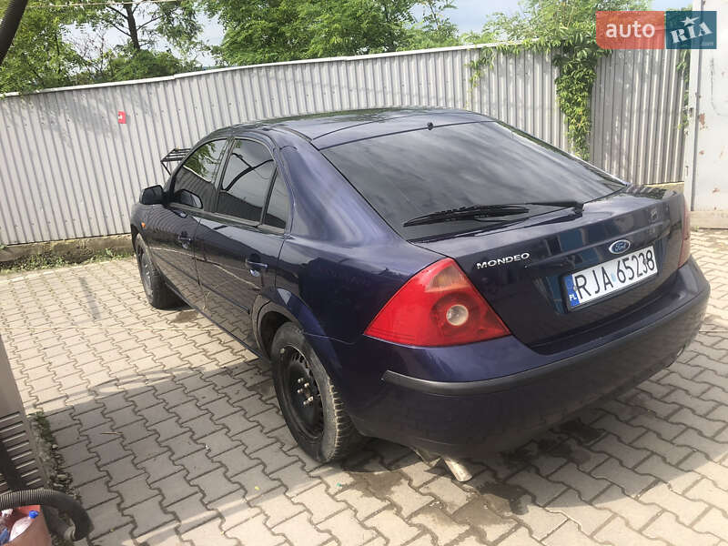 Лифтбек Ford Mondeo 2001 в Черновцах