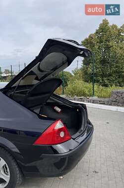 Седан Ford Mondeo 2004 в 
