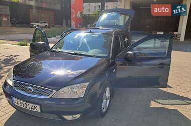 Лифтбек Ford Mondeo 2006 в 