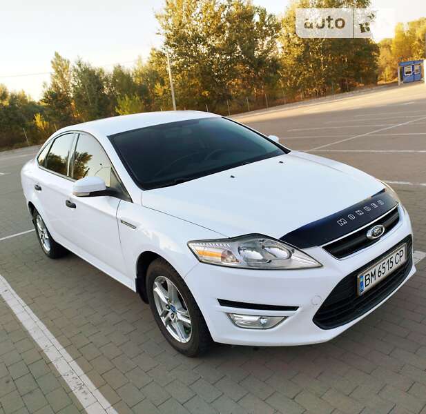 Седан Ford Mondeo 2012 в Сумах