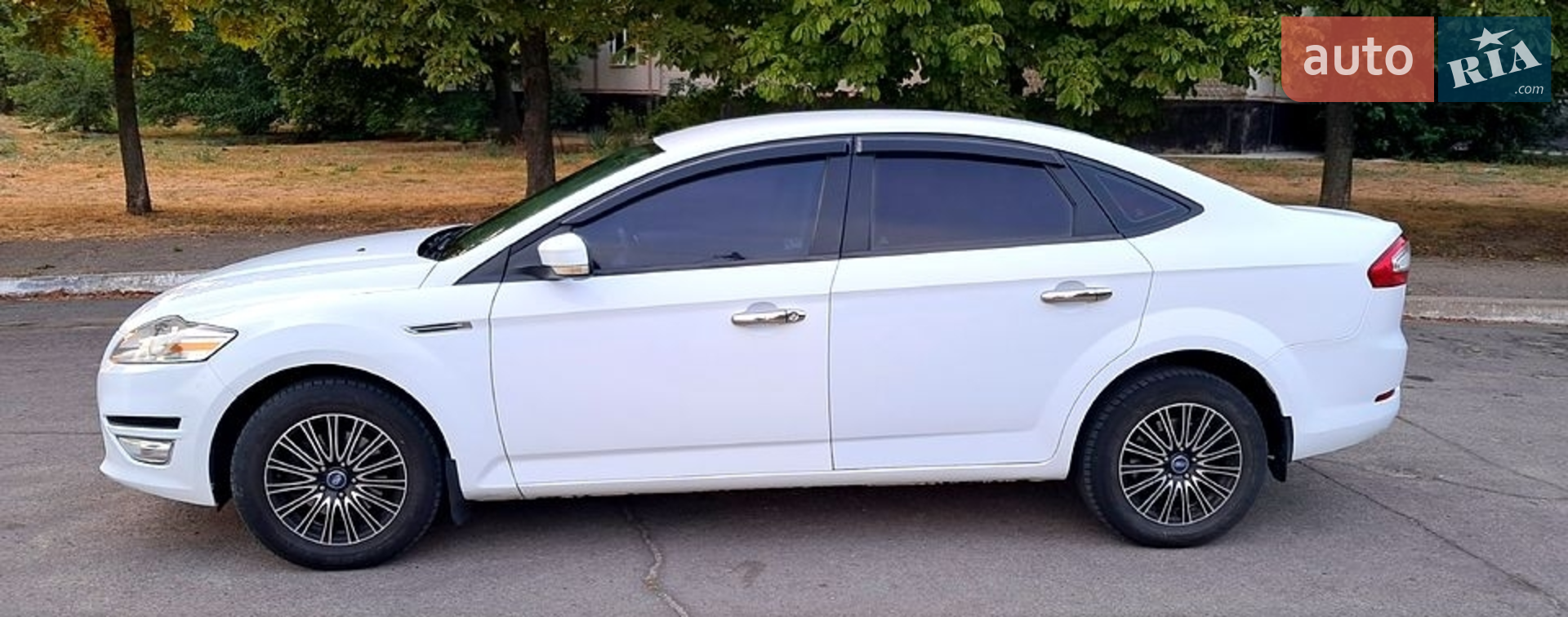 2010 Ford Mondeo - мініатюра 10