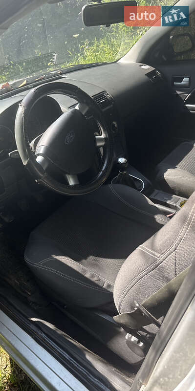 Универсал Ford Mondeo 2001 в Старом Самборе